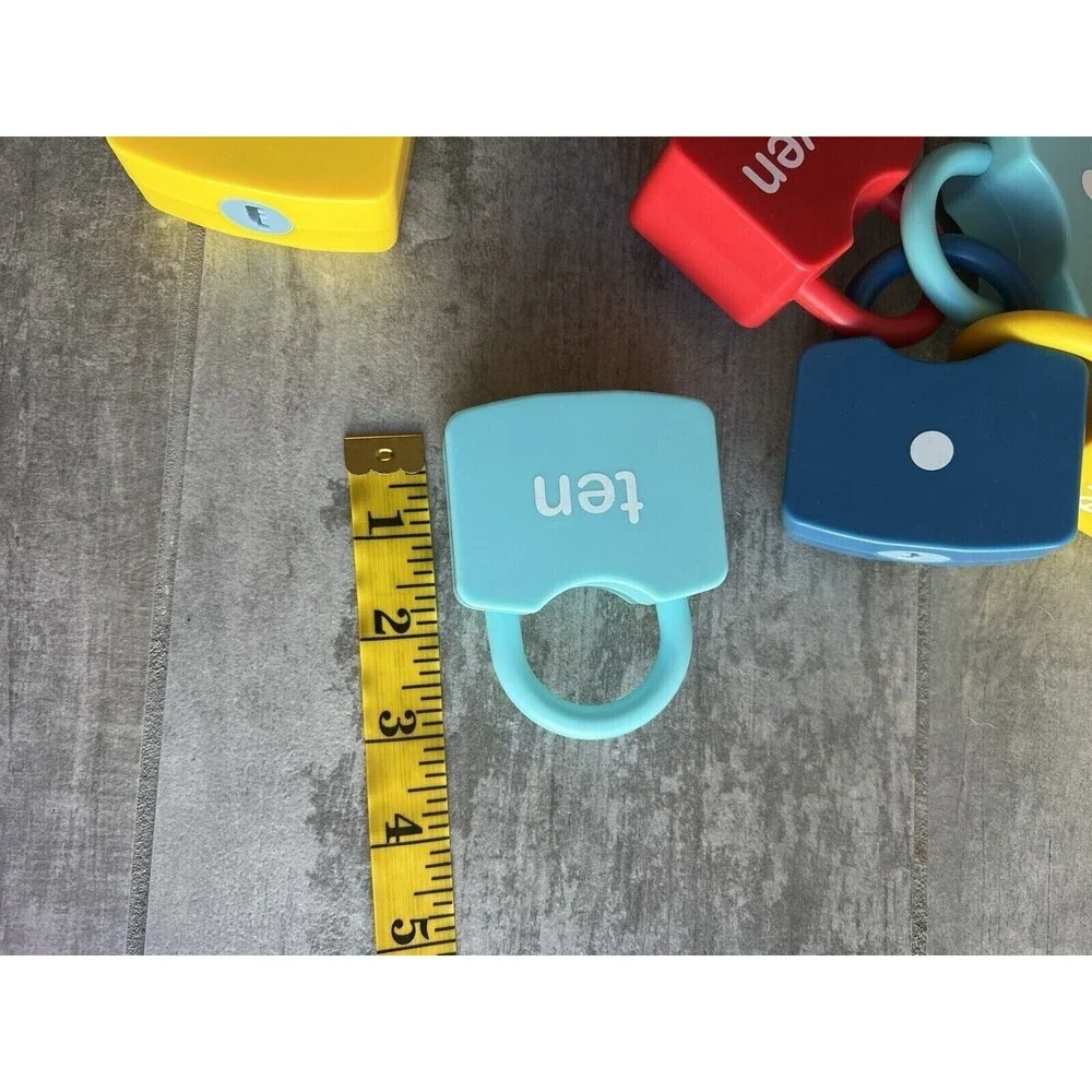 Dinhon Kids Learning Toys Locks & Keys Numbers Matching Counting Montessori Toys